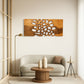 Modernes Wandbild aus Holz mit organischen Formen und Löchern über einem Sofa