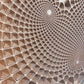 Nahaufnahme eines modernen Wandbild, gefräst aus Eichenholz, mit geometrischen Mustern